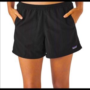 Woman’s Patagonia Baggies- Large